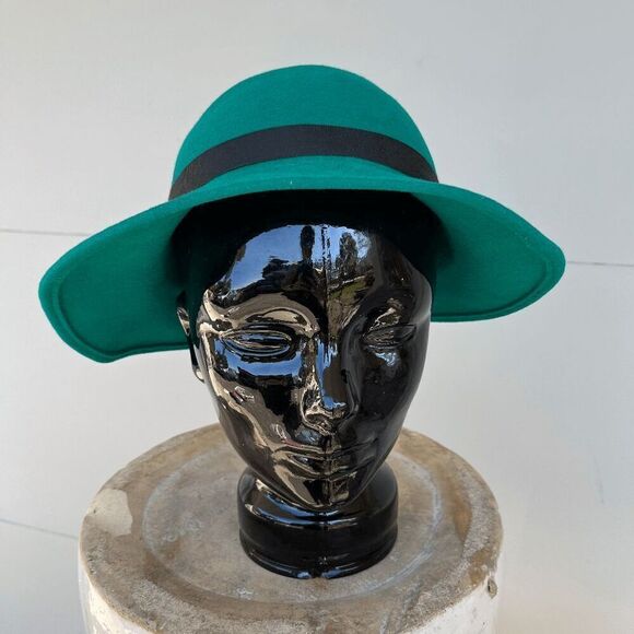 Vintage 1950s Geo. W. Bollman Green Wool Felt Doeskin Cloche Hat Black Bow Detai - Picture 4 of 8